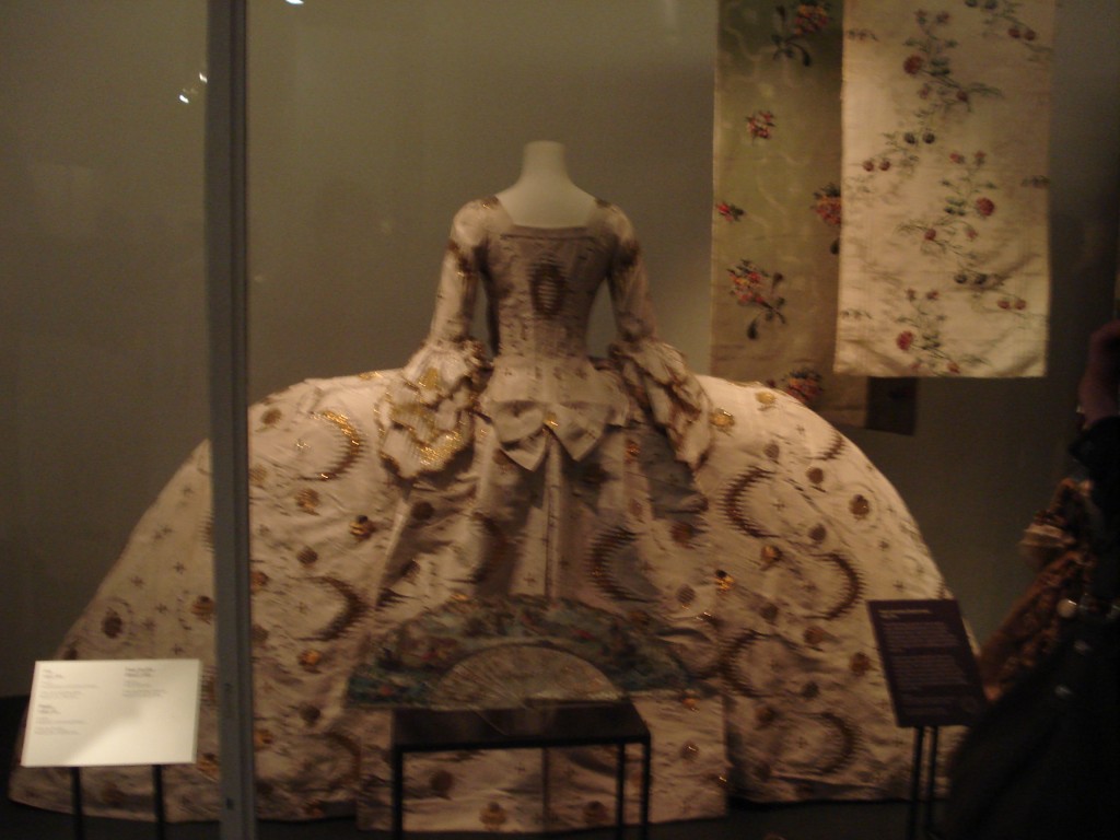 V and A 132